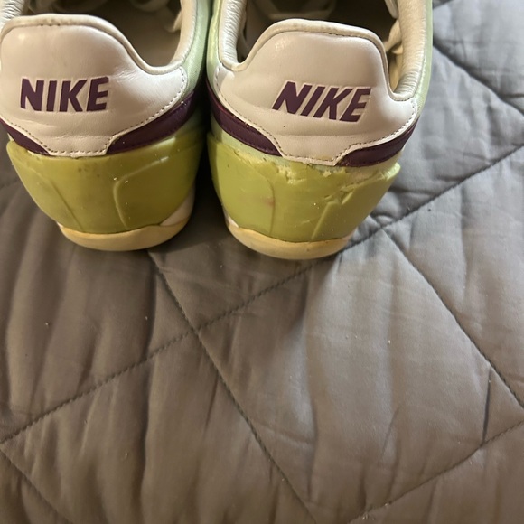 Nike Sister Sprint Green/Purple Vintage Women's 311853-351 Shoes size 8.5 - Picture 4 of 6